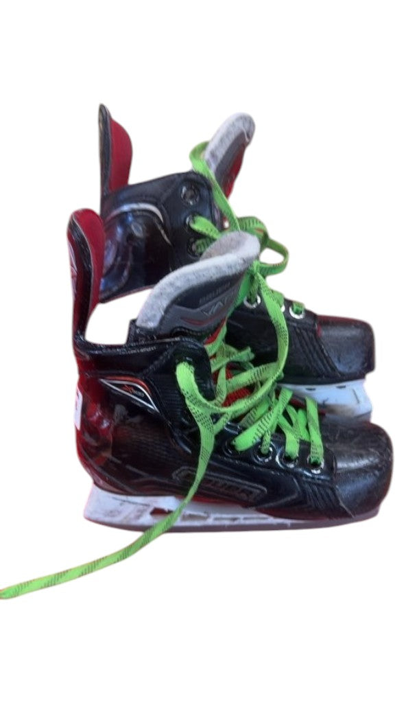 Bauer Vapor Youth Hockey Skates Size 12Y Used Black-tendon guards are a bit soft but still in tact