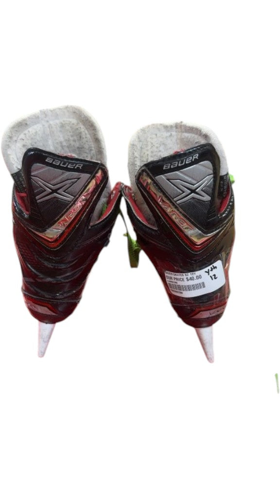 Bauer Vapor Youth Hockey Skates Size 12Y Used Black-tendon guards are a bit soft but still in tact