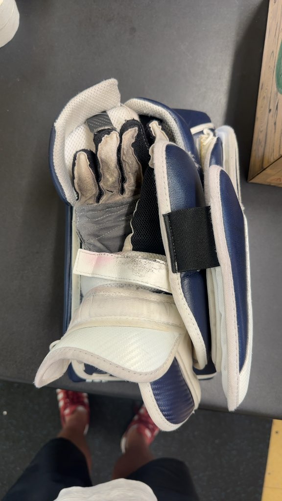 Brian's Hockey Goalie Blocker G-NETiK White/Navy Used-Intermediate