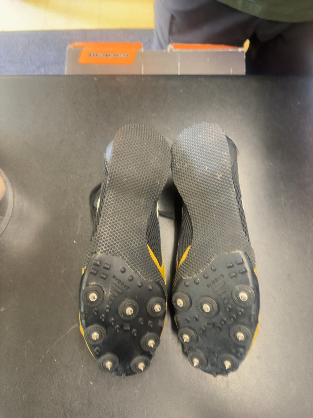 Brooks Surge Track Spikes - Size 10.5