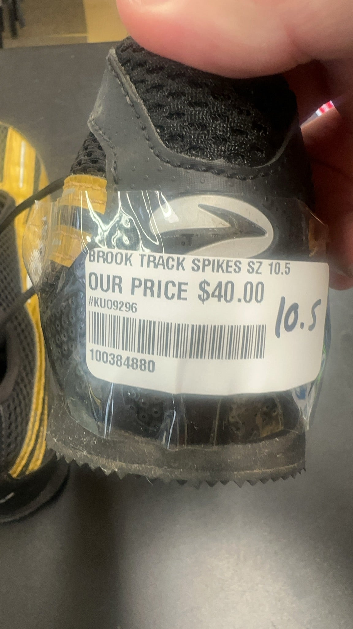 Brooks Surge Track Spikes - Size 10.5