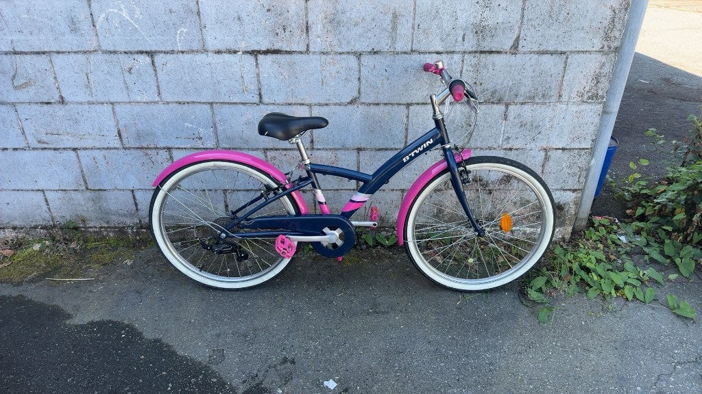 B'TWIN Original 24" Kids' Hybrid Bike - Navy/Pink