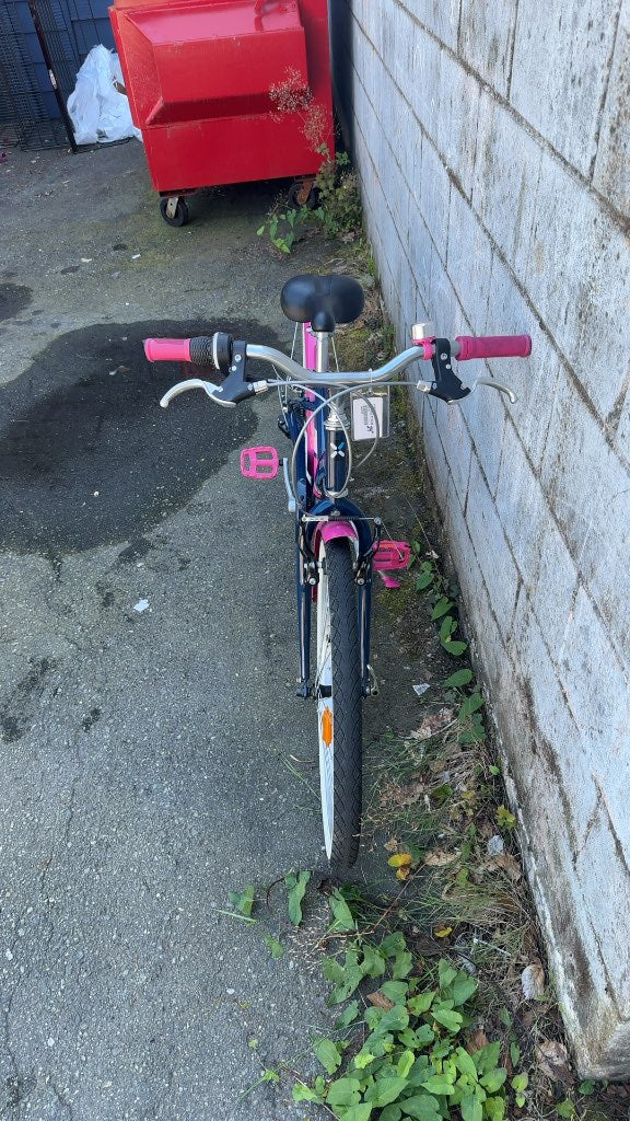 B'TWIN Original 24" Kids' Hybrid Bike - Navy/Pink