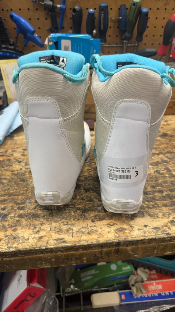 Burton Grom BOA Girls Snowboard Boots White/Blue Size 3