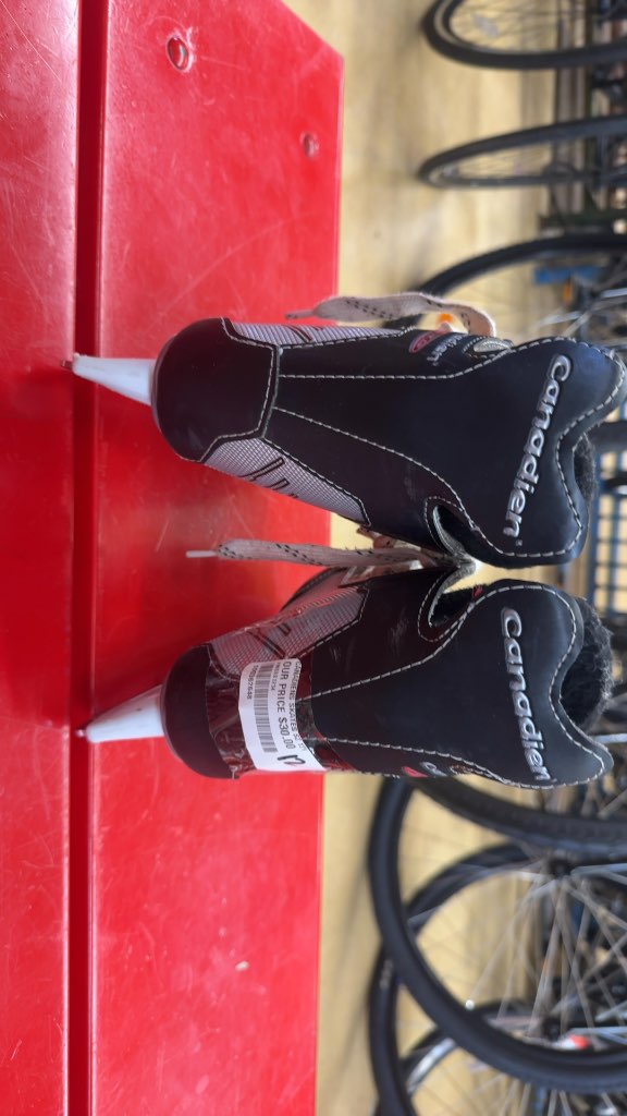 Canadien Ice Hockey Skates Used Size 12