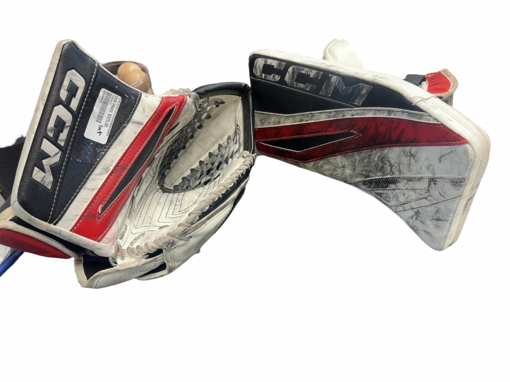 CCM EFlex 7.9 Intermediate Goalie Catcher & Blocker Set