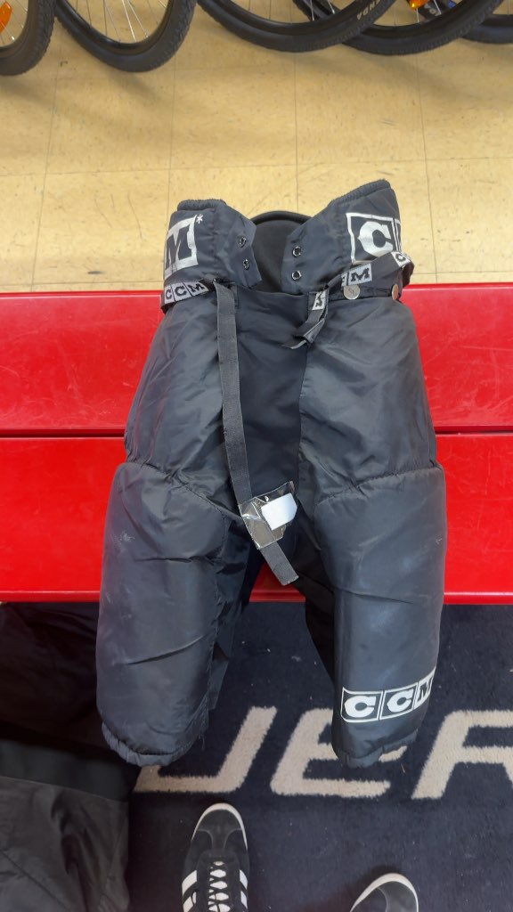 CCM Ergonomic Protection System Senior Hockey Pants Used Large