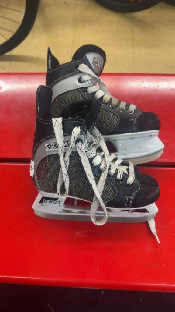 CCM Genuine Youth Hockey Skates Used Size 13Y