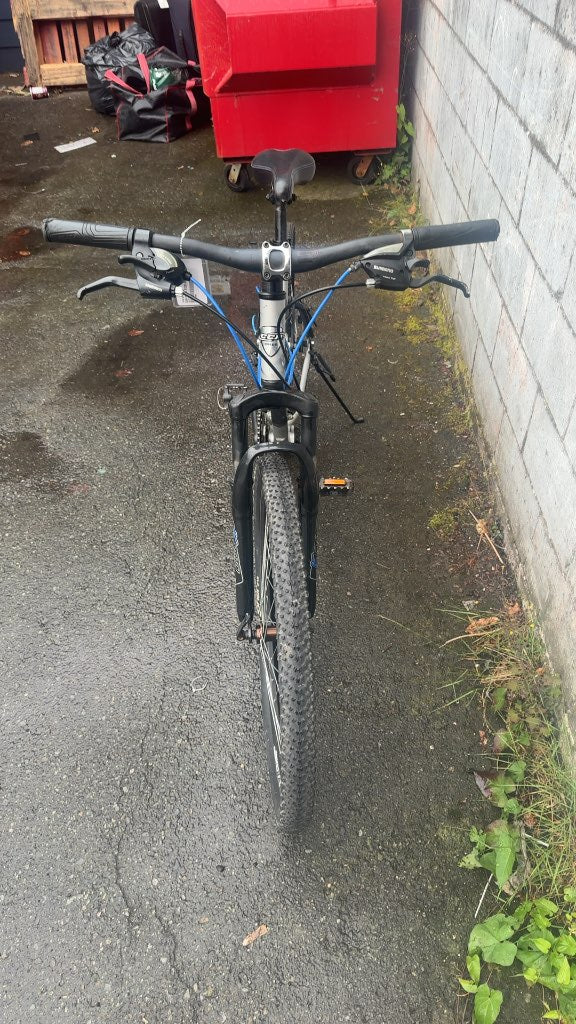 CCM Hardline Dual Suspension Mountain Bike Silver/Blue Used 26"