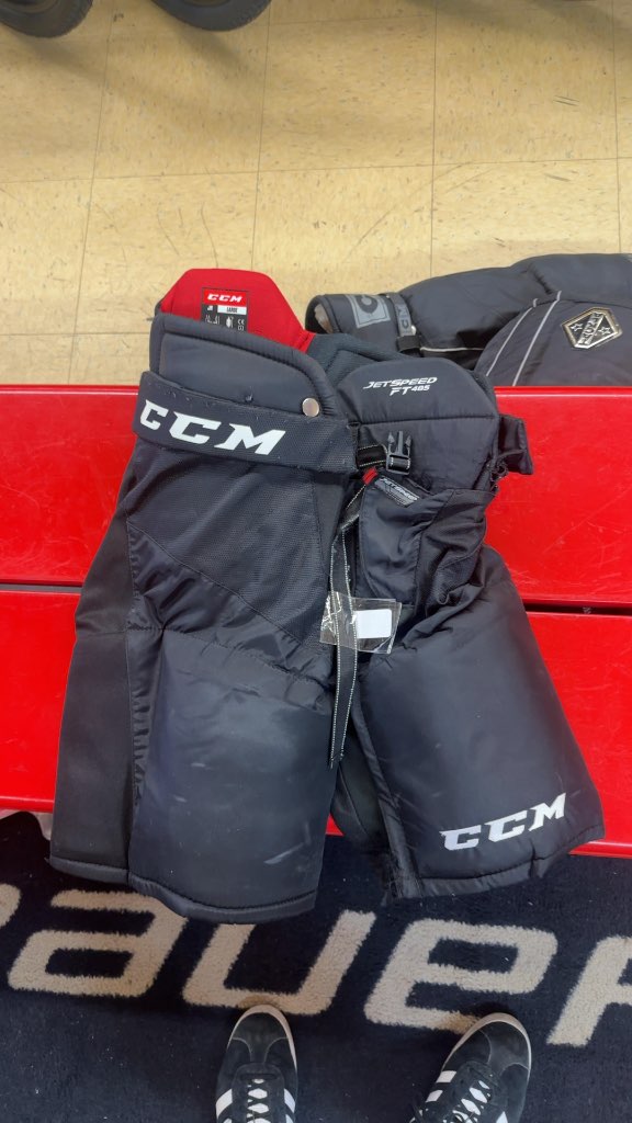 CCM Hockey Pants JetSpeed FT485 Junior Large Black Good Condition