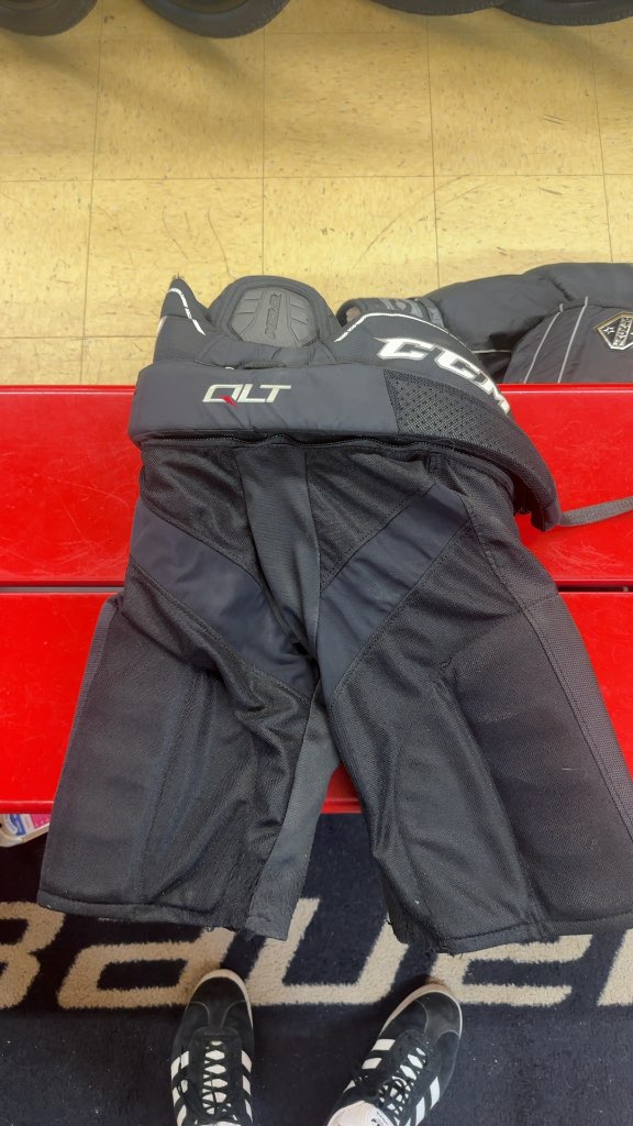 CCM Hockey Pants QuickLite Junior Used XL