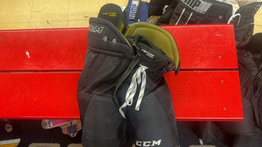 CCM Hockey Pants Vector Pro Black Used Junior XL