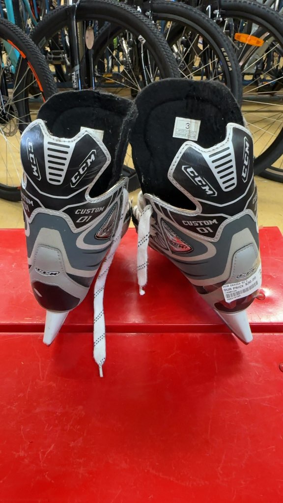 CCM Hockey Skates Custom 01 Good Condition Size 3