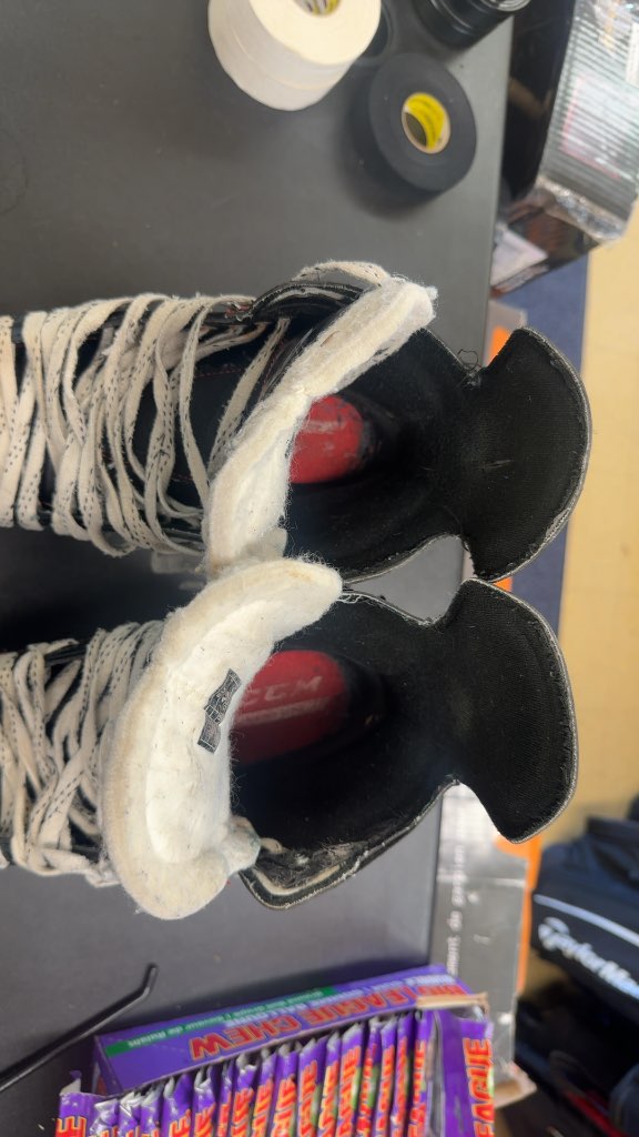 CCM Hockey Skates JetSpeed FT345 Used Size 8