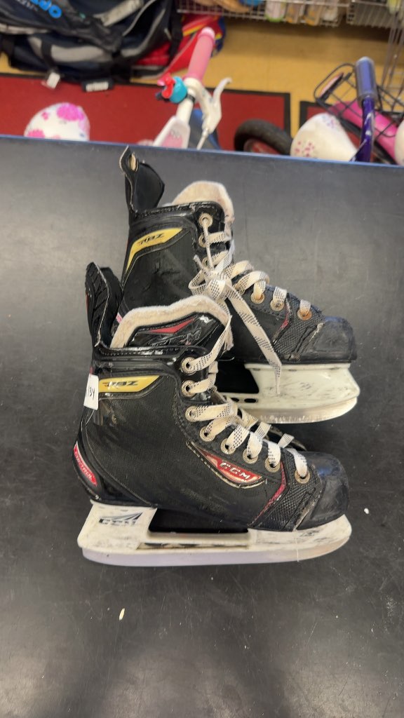 CCM Hockey Skates RBZ Control Youth Used Size 13Y