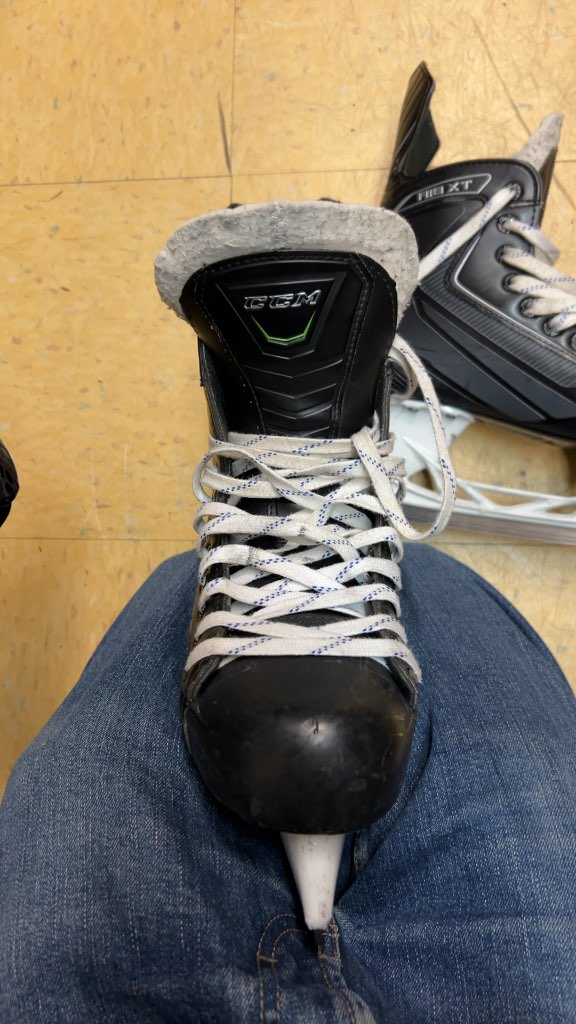 CCM Hockey Skates Ribcor XT Size 9