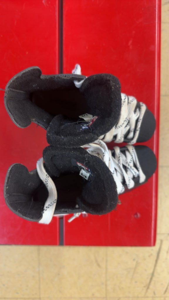 CCM Hockey Skates Tacks 159 Integrated Support System Used Size 3