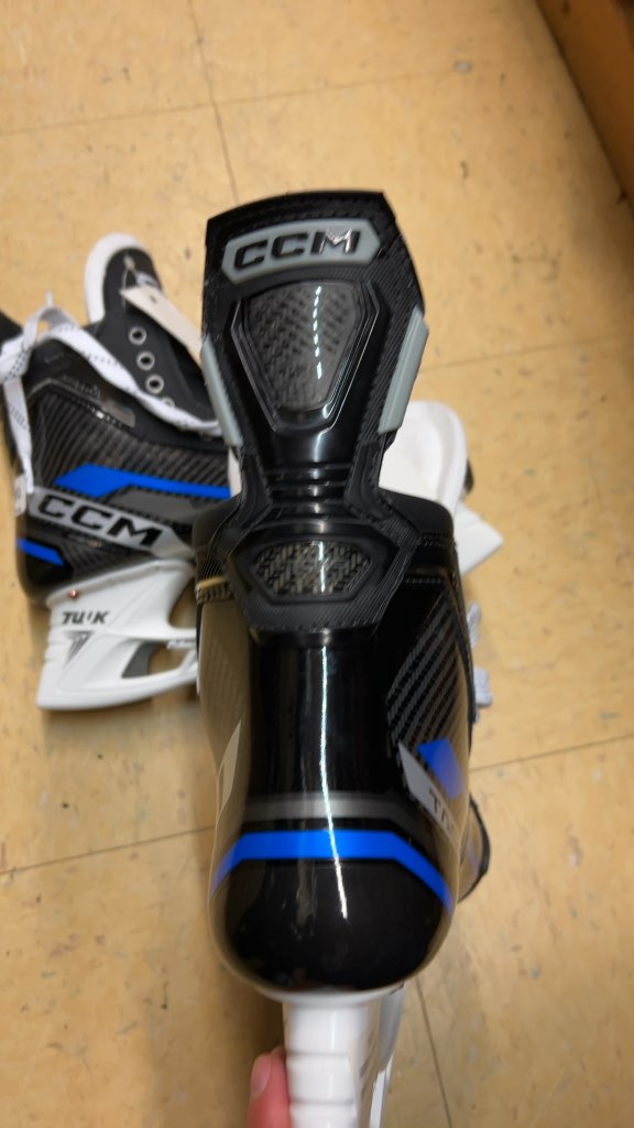 CCM Hockey Skates Tacks AS-V Pro Size 10