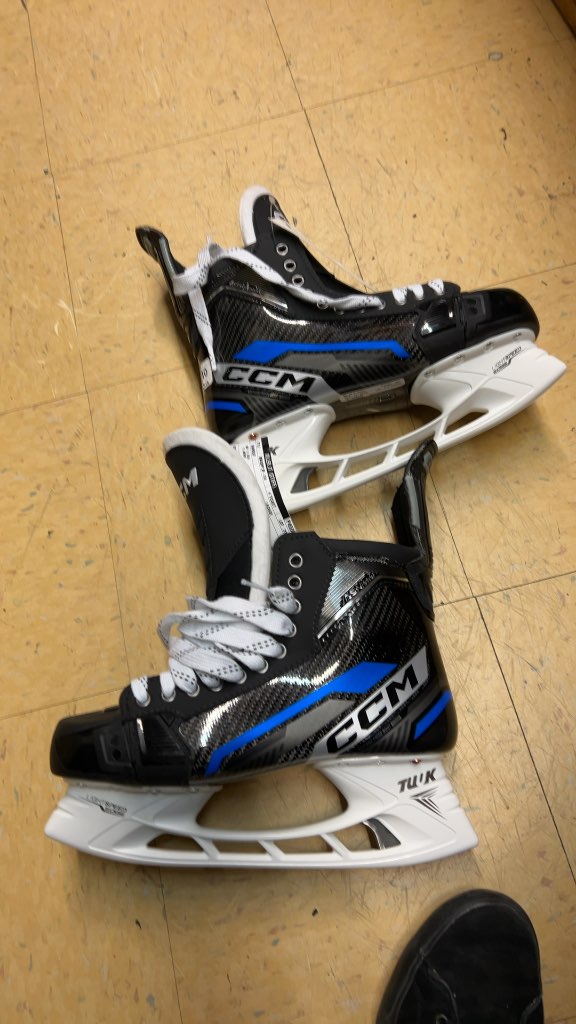 CCM Hockey Skates Tacks AS-V Pro Size 10