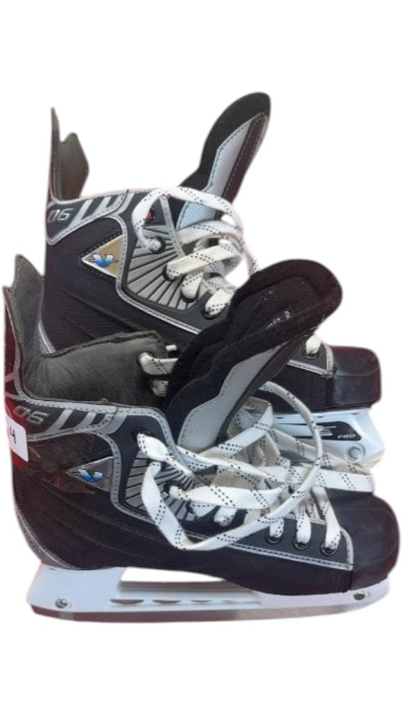 CCM Hockey Skates Vector 06 Used Size 4