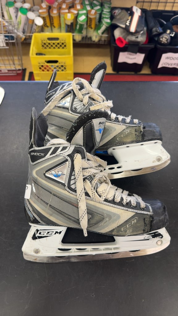 CCM Hockey Skates Vector Shock Used Size 7