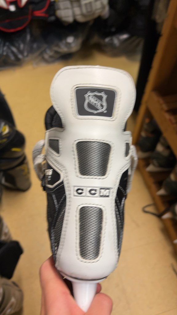 CCM Ice Hockey Skates Tacks 972 Size 6.5