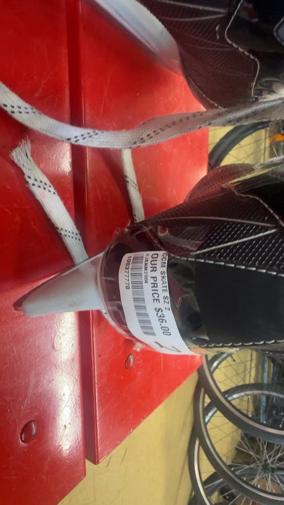 CCM Intruder Ice Hockey Skates Used Size 2