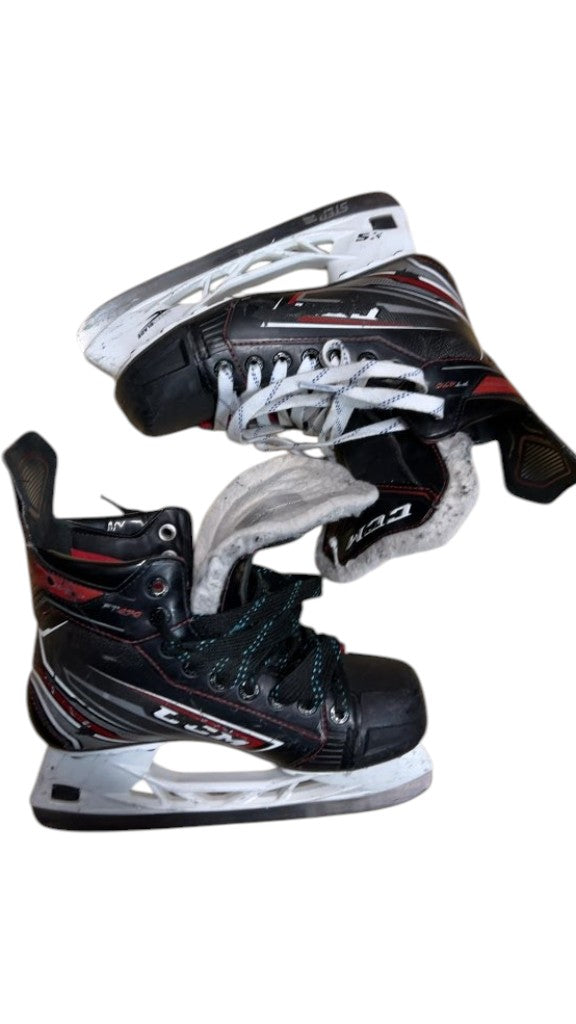 CCM JetSpeed FT470 Ice Hockey Skates Size 6