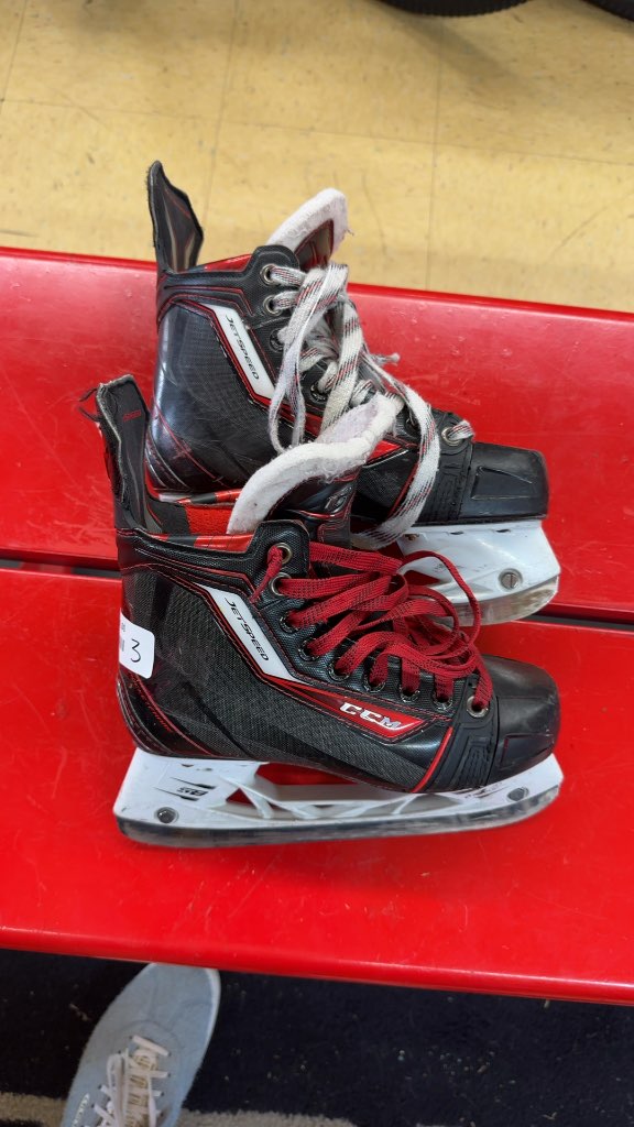 CCM JetSpeed Hockey Skates Used Size 3