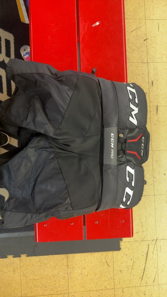 CCM Pro Senior Hockey Pants Black Used Size Large