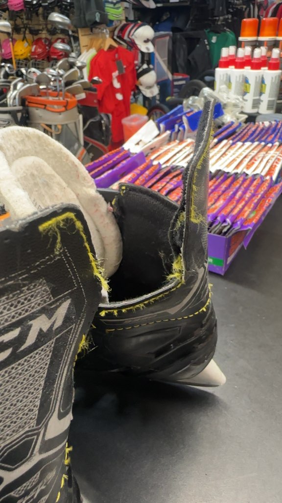 CCM Super Tacks 9360 Hockey Skates Used Size 3D