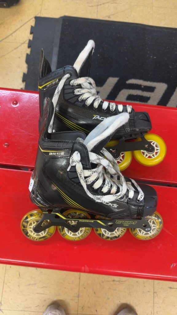 CCM Tacks 3R52 Inline Skates - Size 6.5