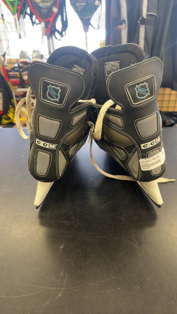 CCM Tacks 472 Hockey Skates Used Size 9