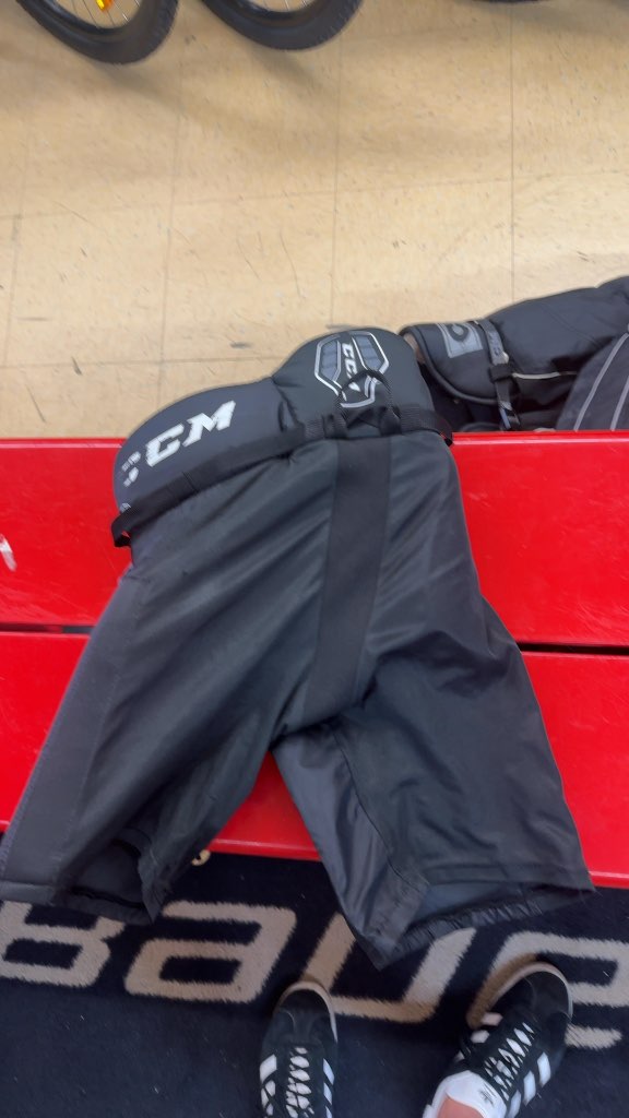 CCM Tacks Hockey Pants Junior Large Used Black