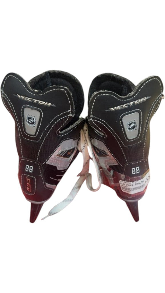 CCM Vector 4.0 Youth Hockey Skates Used Size 13.5Y