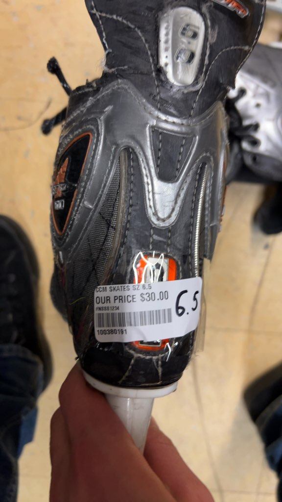CCM Vector 6.0 Hockey Skates Size 6.5