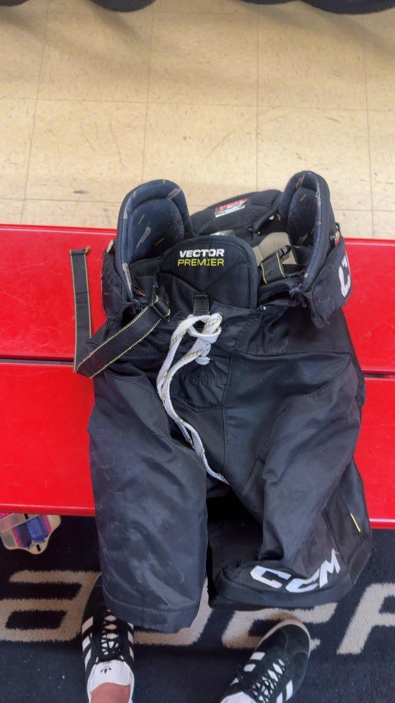 CCM Vector Premier Hockey Pants Senior Small Black Used