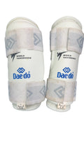 Dae do World Taekwondo Forearm Guards White Used XS