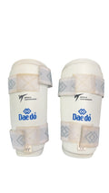 Dae do World Taekwondo Shin Guards White Used XS