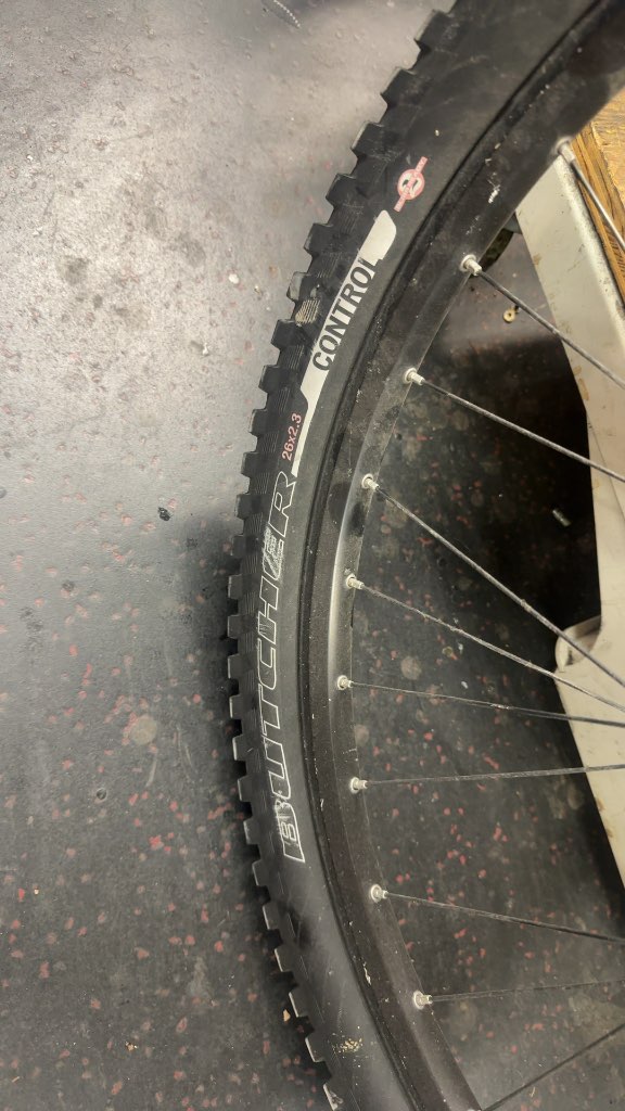 DT Swiss / Mavic 321 Disc 26" Front Wheel - 20mm Axle