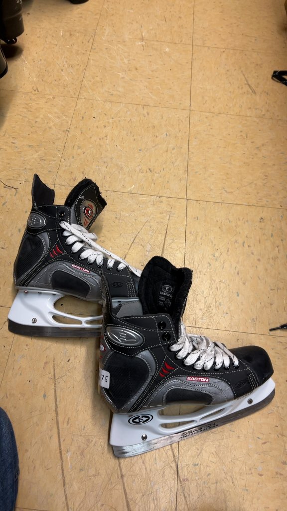Easton Hockey Skates Uni-Body Construction Size 7.5