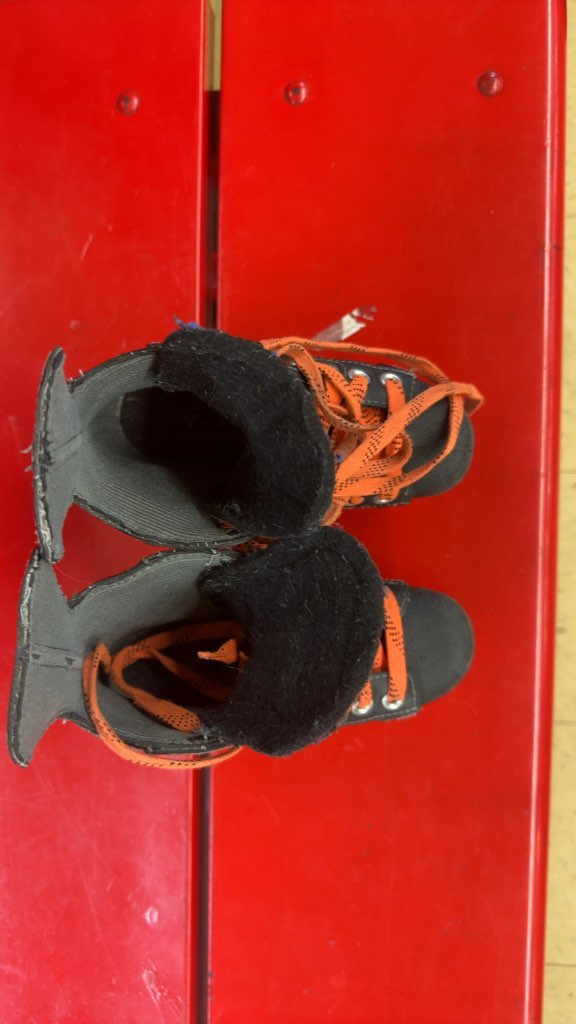 Easton Synergy EQ1 Youth Hockey Skates Used Size 11Y