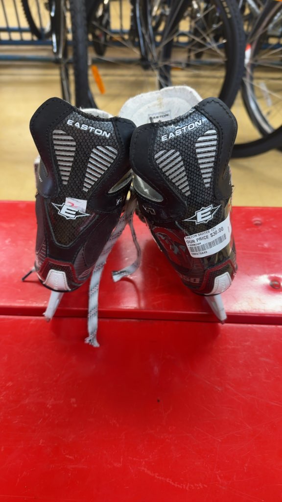 Easton Synergy EQ50 Youth Hockey Skates - Used - Size 12Y