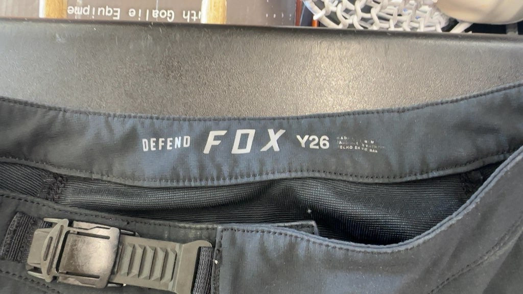 Fox Defend Youth Mountain Bike Pants Black Used Size Y26