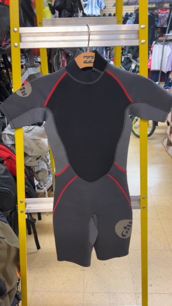 Gill Junior Shorty Wetsuit Black/Grey/Red Good Condition JR