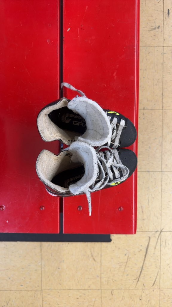 Graf Supra 502 Hockey Skates Used Size 3