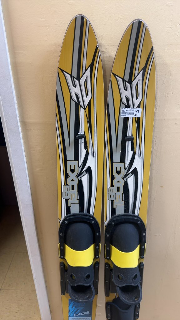 HO Excel Water Skis 159cm-in good condition
