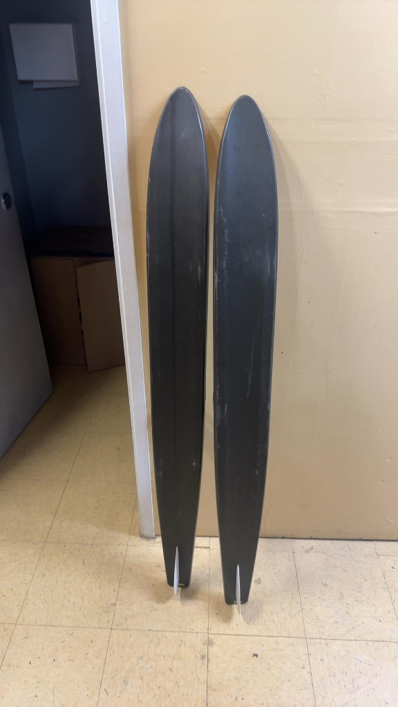 HO Excel Water Skis 159cm-in good condition