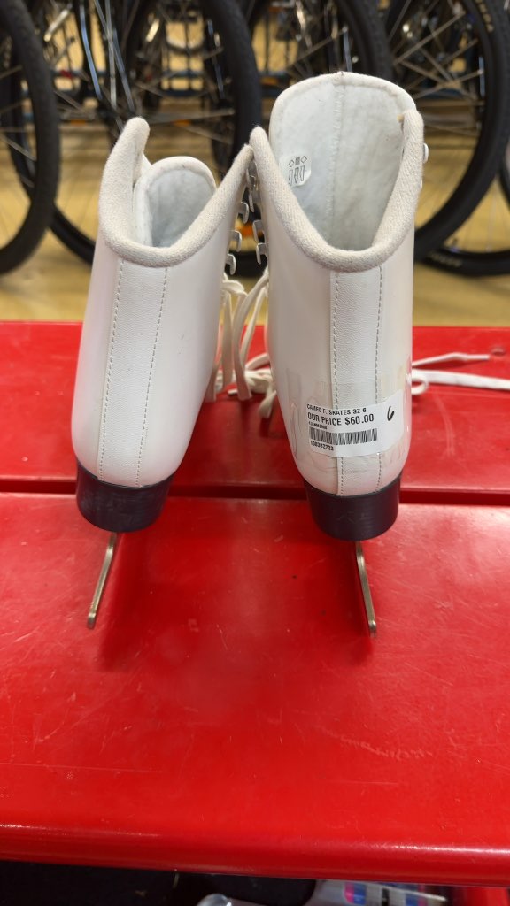 Jackson Figure Skates Cameo CS1350 White Used Size 6