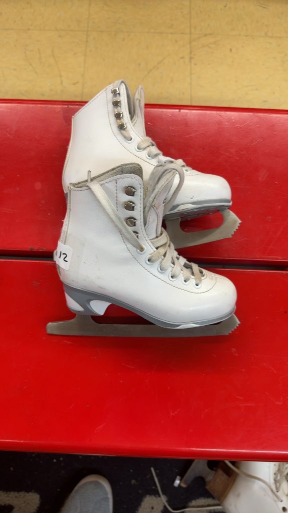 Jackson White Youth Figure Skates Size 12Y Good Used Condition